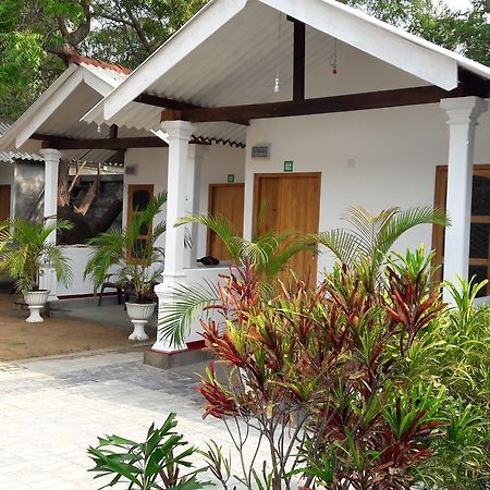 The Bavarian Resort Arugam Bay Eksteriør billede